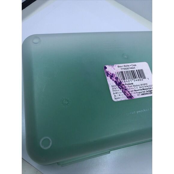 Spacemaker Vintage Plastic Pencil Case Box -  Green Top and Frosted Clear Bottom - Picture 10 of 12